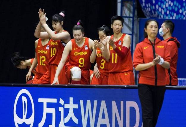 中国女篮今晚比赛直播